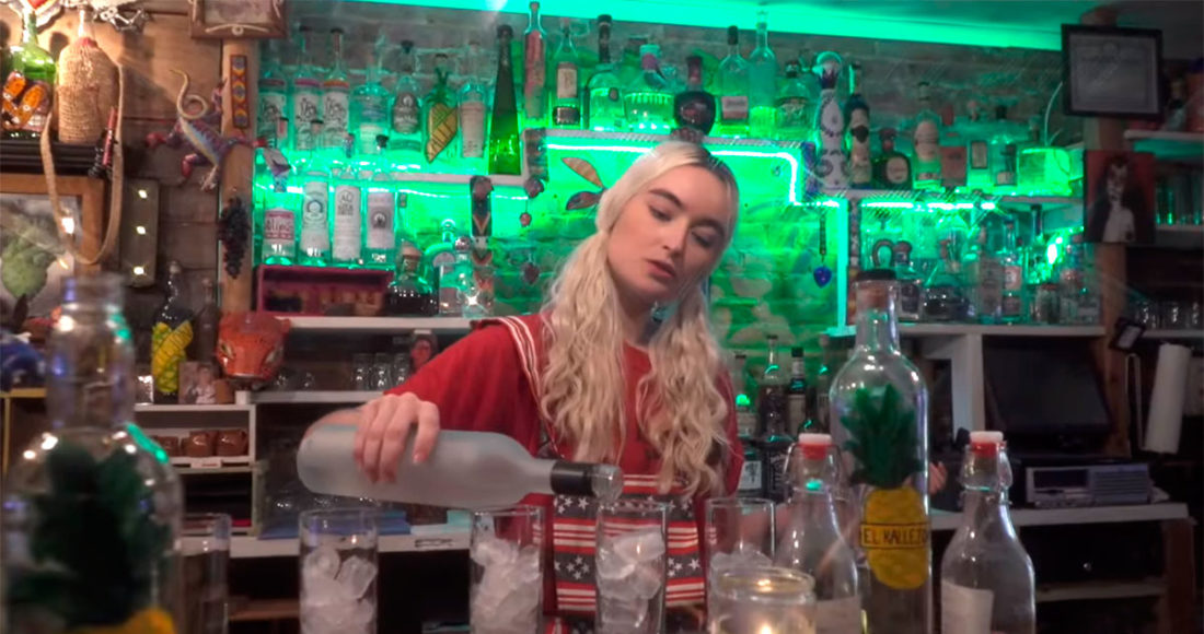 Cintia Lund estrena el videoclip de «Screwdriver»