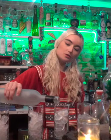 Cintia Lund estrena el videoclip de «Screwdriver»
