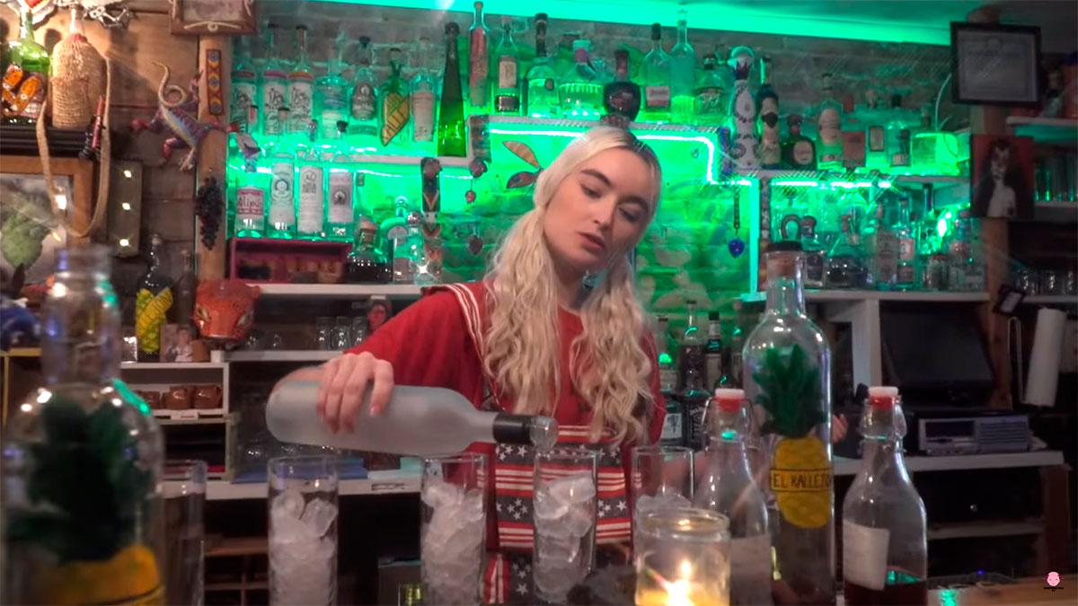 Cintia Lund estrena el videoclip de «Screwdriver»